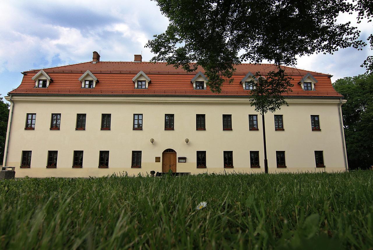 Zamek Havirov Hotel Exterior photo