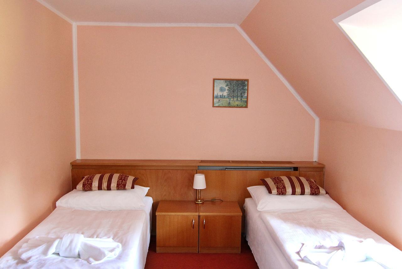 Zamek Havirov Hotel Exterior photo