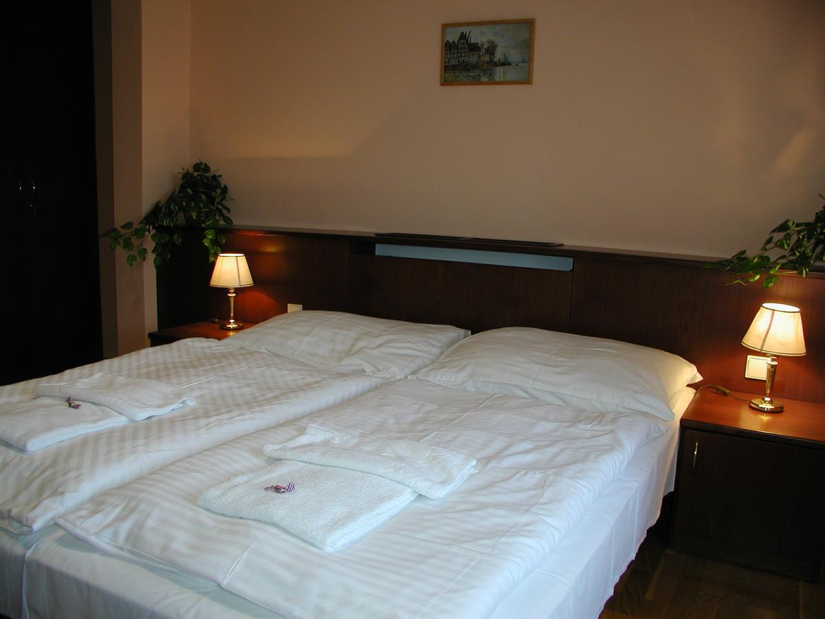 Zamek Havirov Hotel Exterior photo