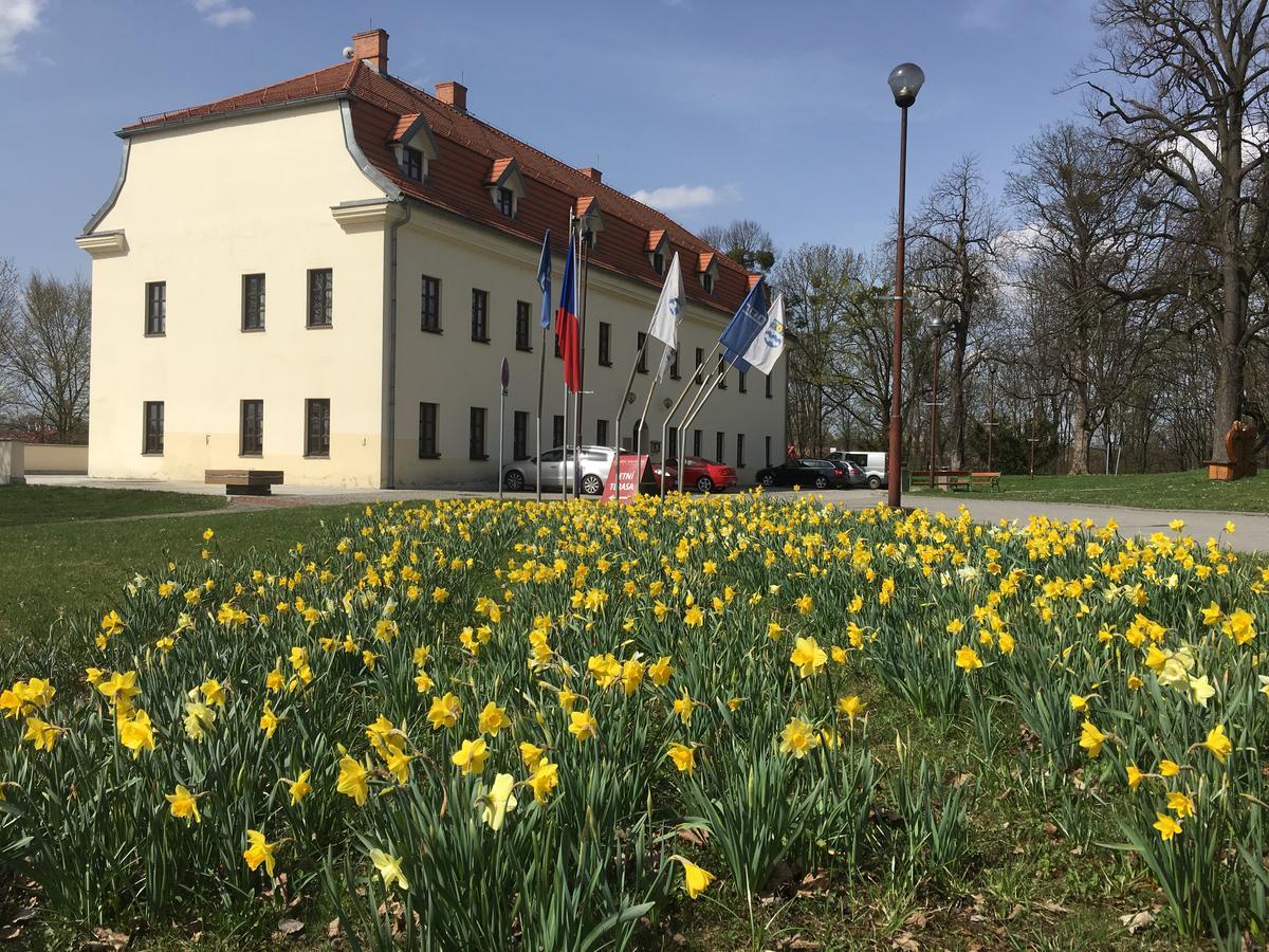 Zamek Havirov Hotel Exterior photo